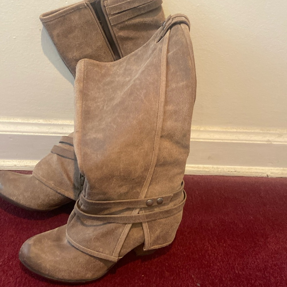 Fergie Boots